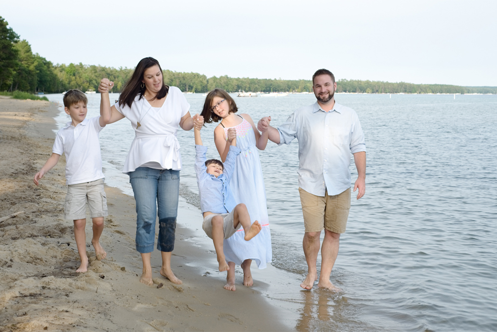 Light and airy clothes for summer sessions, and barefoot