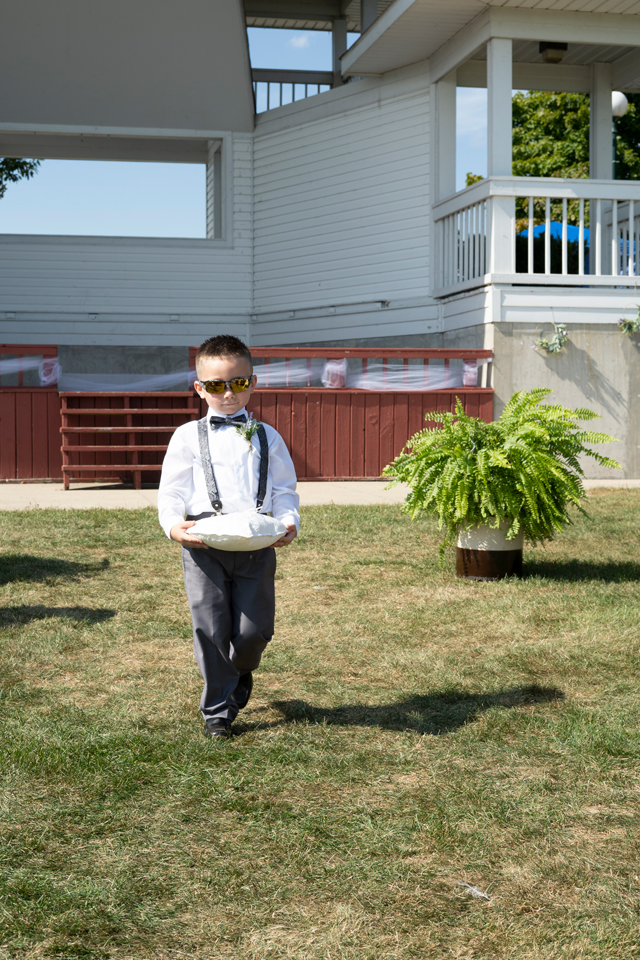 Tawas-ringbearer at wedding ceremony