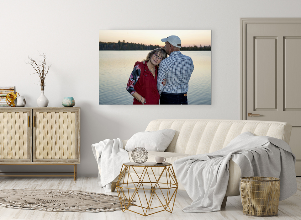 Large Canvas print on the wall i a living space.