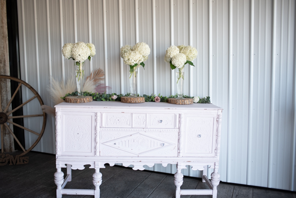 Willow Creek Wedding Venue Decor