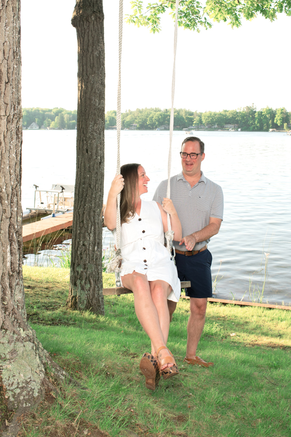 couple swinging